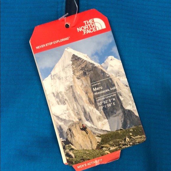 New North Face Active Fit 1/4 Zip Blue - Picture 2 of 6